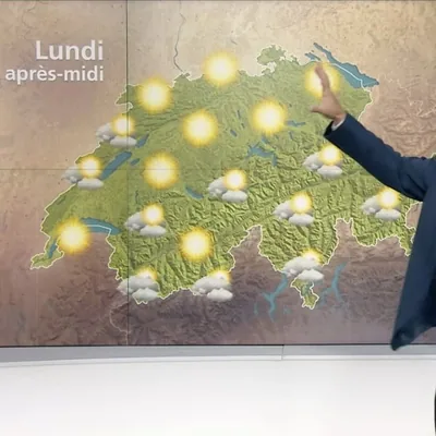 RTS weather forecast map of Switzerland with sun and cloud symbols, created with TriVis